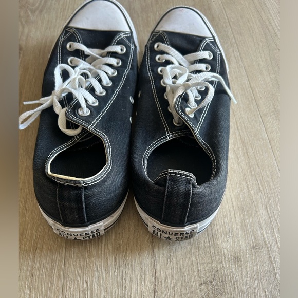 Black low top converse chucks sneakers - Picture 5 of 6